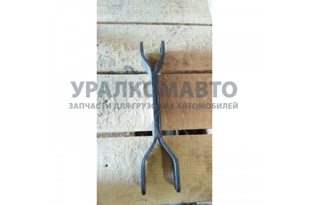 кронштейн СПУ переднего HOWO WG9100680055